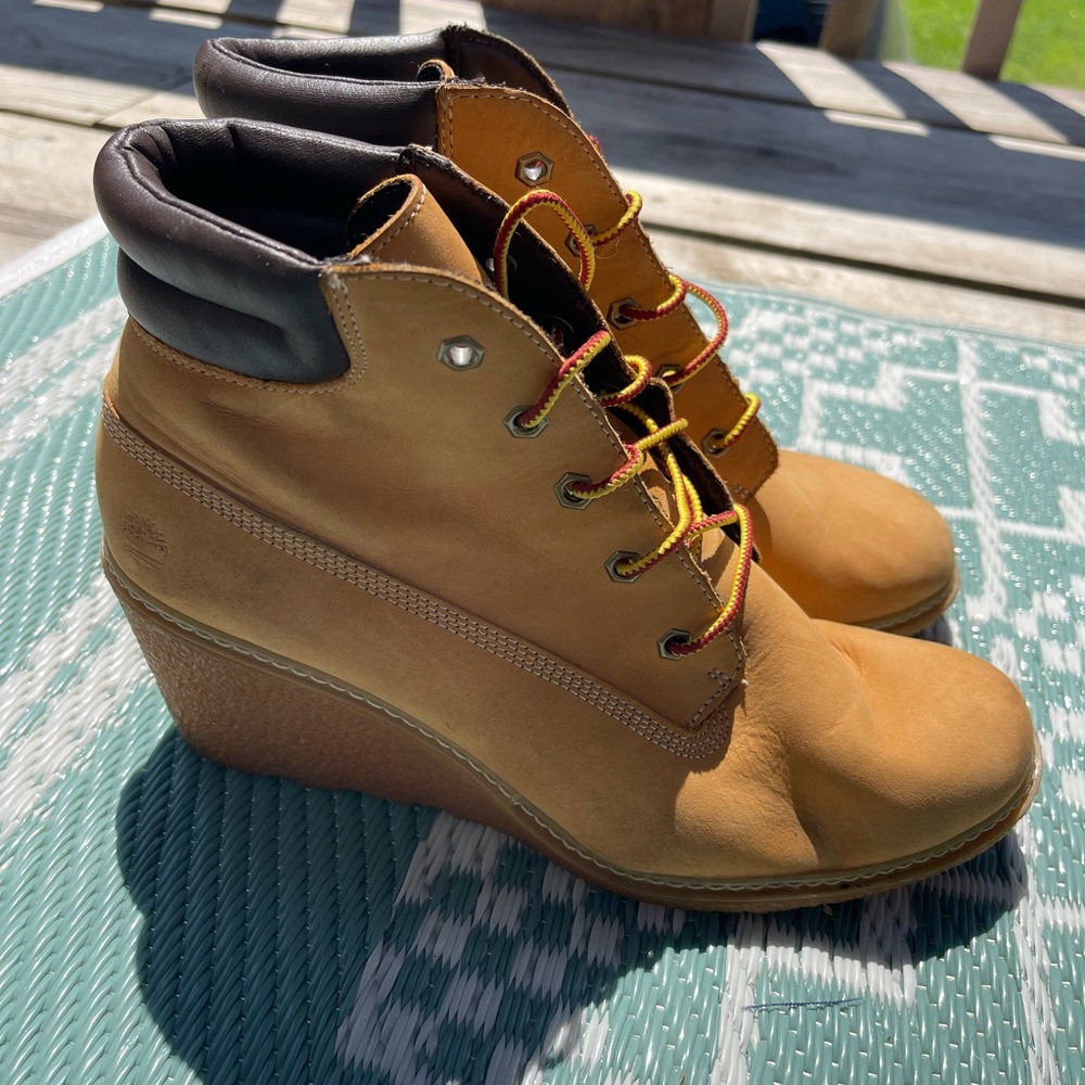 Timberland Women's Tan Wedge Boots